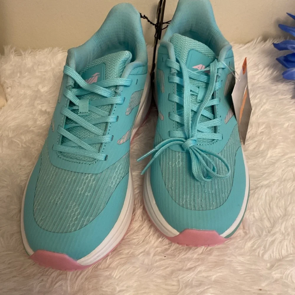 Avia Blue and Pink Athletic Shoes for Performance Sz 6.5m